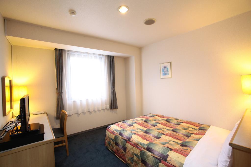 Hotel Ermou Regency Нумадзу Стая снимка